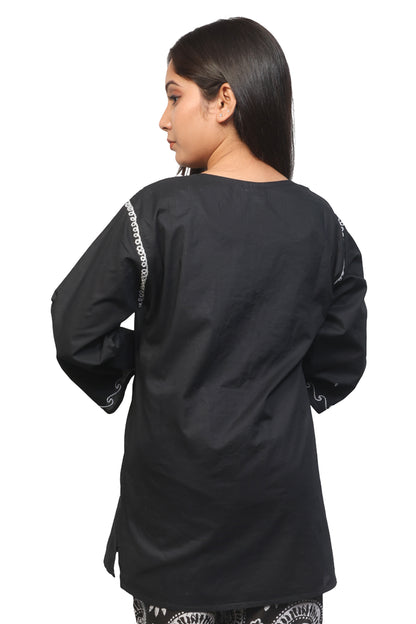 White & black summer cotton top with lace for women