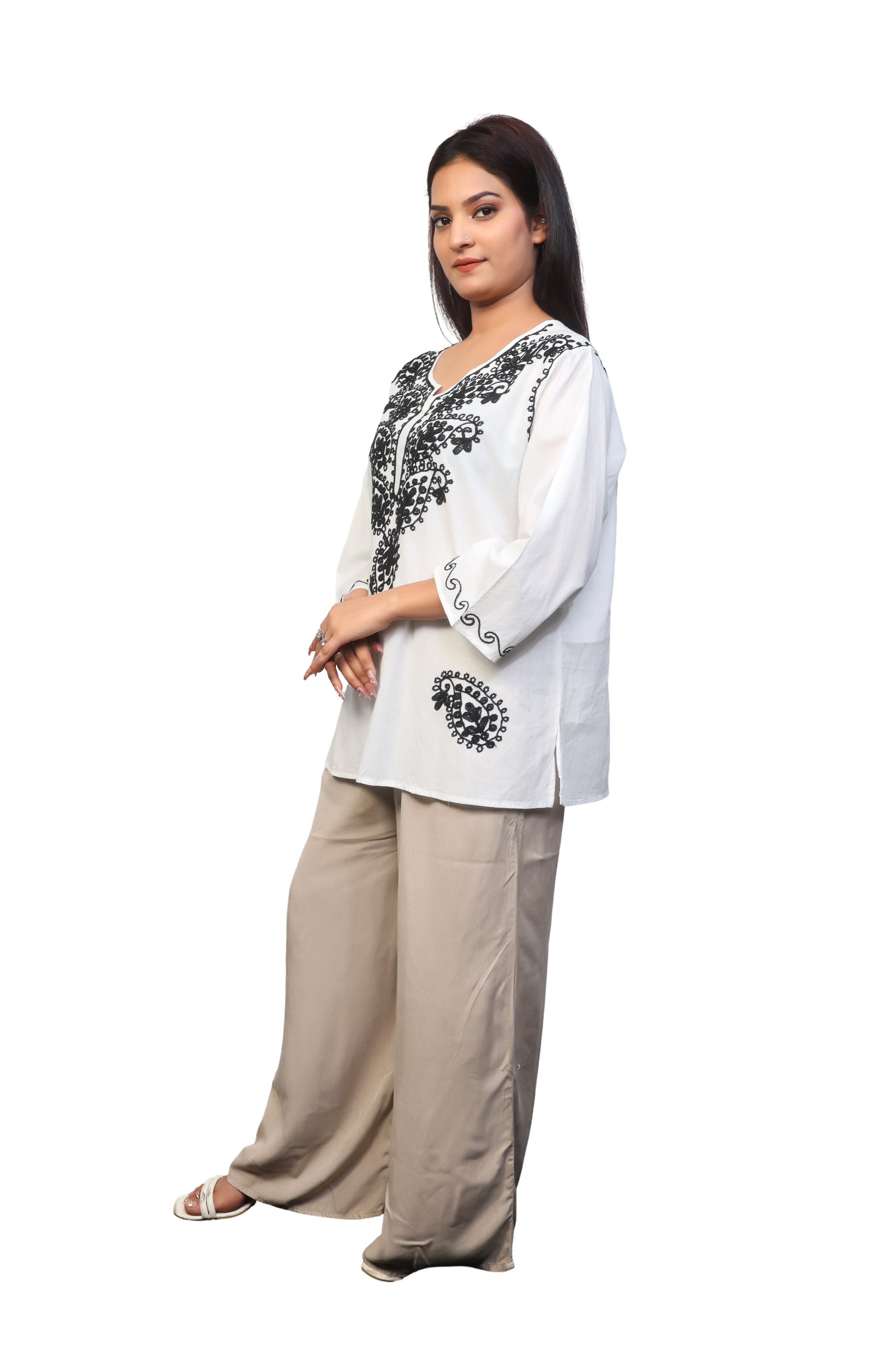 White & black summer cotton top with lace for women