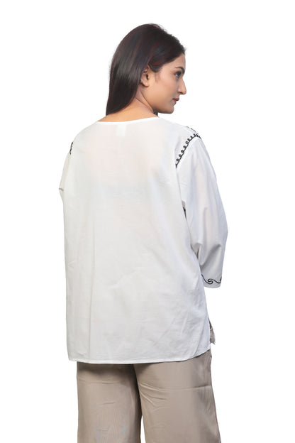 White & black summer cotton top with lace for women